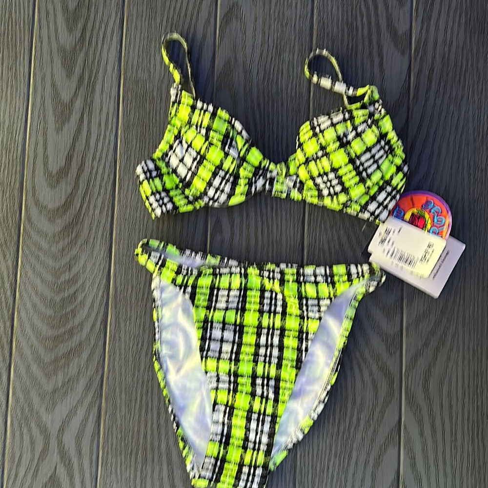 Vintage Swim - Tango Rose Bikini - NWT 🏖🏖🌴🌴🌴